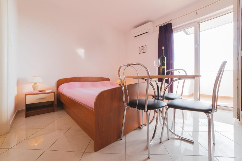 Apartments Dada Omis Bilik gambar